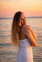 Viktoriya 20470