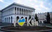 Should I move to Ukraine? Should I move to Ukraine?