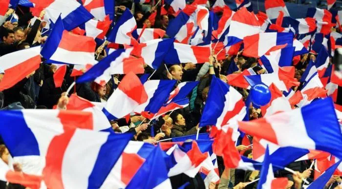 Comparaison France vs Russie, Qui Gagne ?